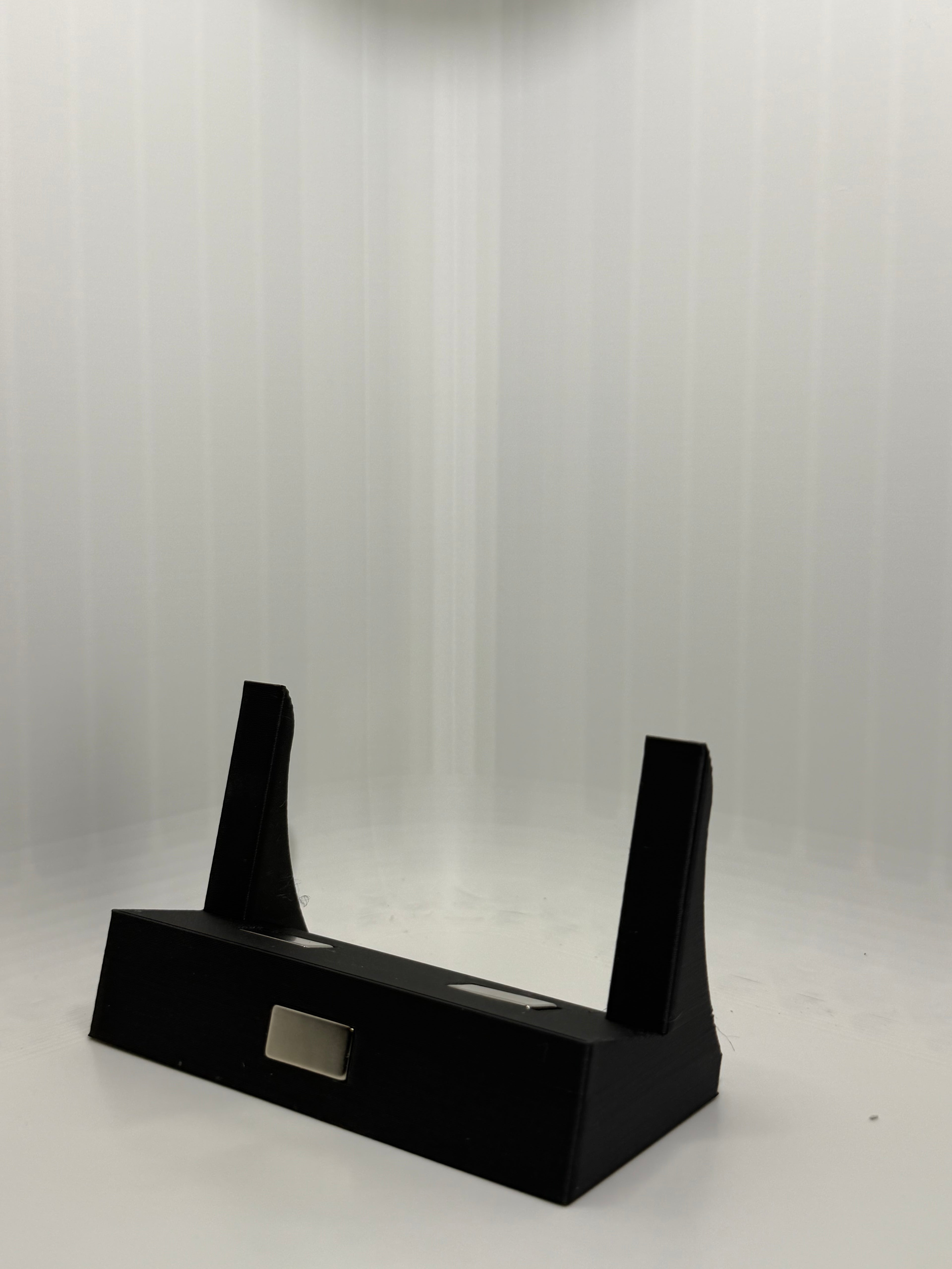 LIT Cards Case Stand